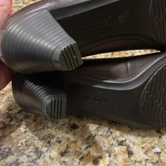 - Ecco brown heels size 41 (9.5) - Picture 6 of 8